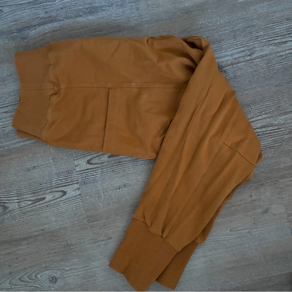 Ampersand Camel Joggers